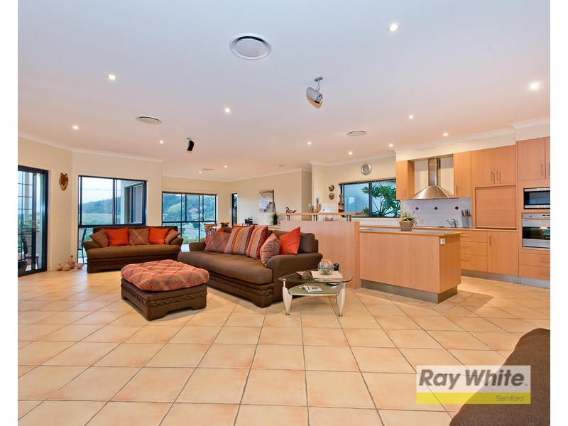 4 Blake Court, Mount Samson QLD 4520