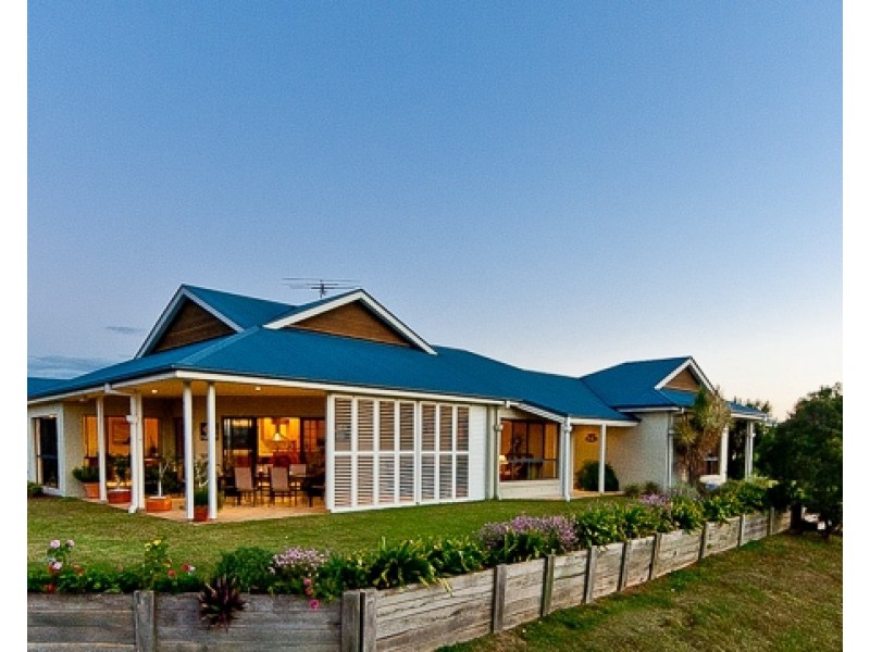 4 Blake Court, Mount Samson QLD 4520