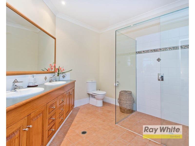 4 Blake Court, Mount Samson QLD 4520