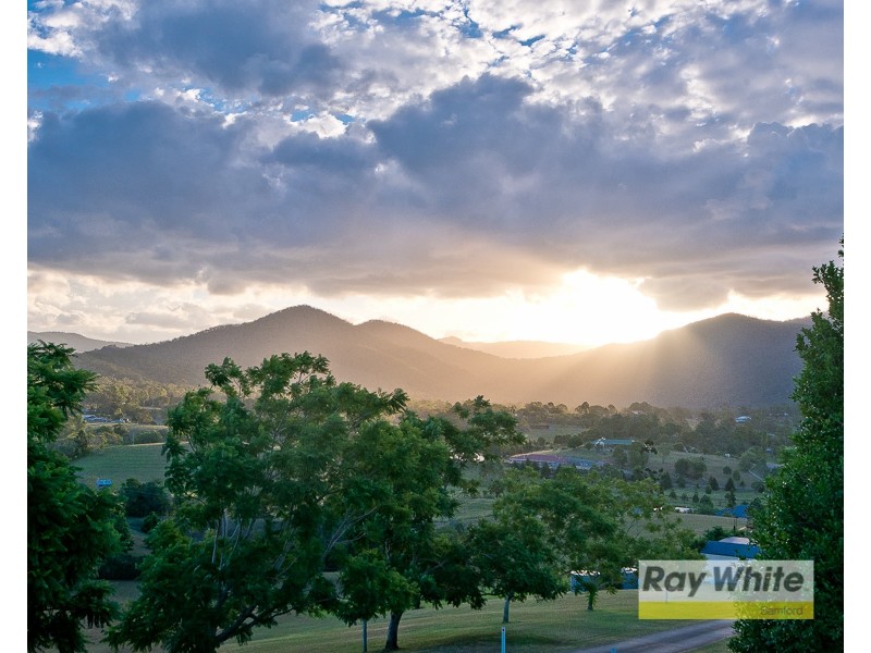 4 Blake Court, Mount Samson QLD 4520