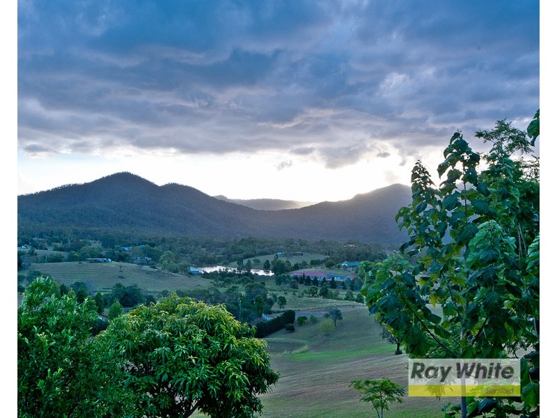 4 Blake Court, Mount Samson QLD 4520