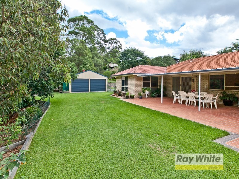 6 Plum Pine Court, Eatons Hill QLD 4037