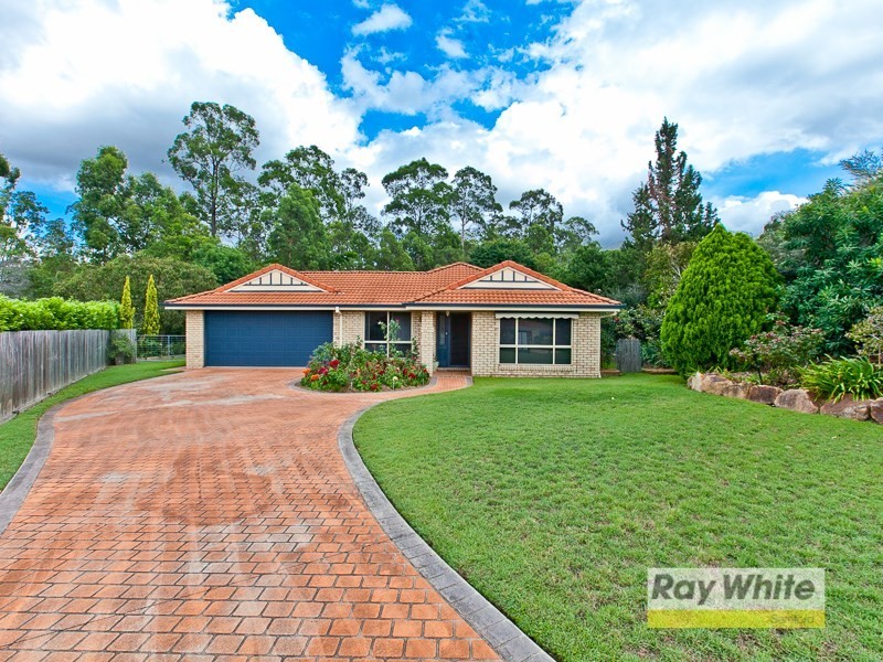 6 Plum Pine Court, Eatons Hill QLD 4037