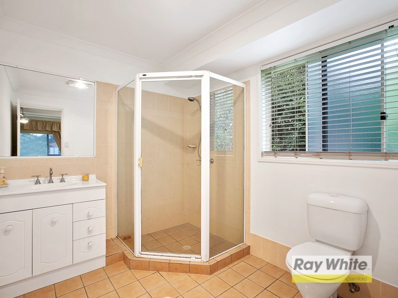 6 Plum Pine Court, Eatons Hill QLD 4037