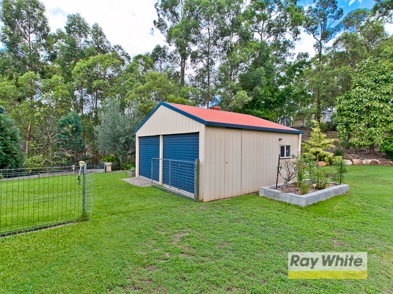 6 Plum Pine Court, Eatons Hill QLD 4037
