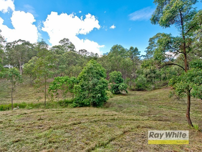 30 Lawson Road, Draper QLD 4520