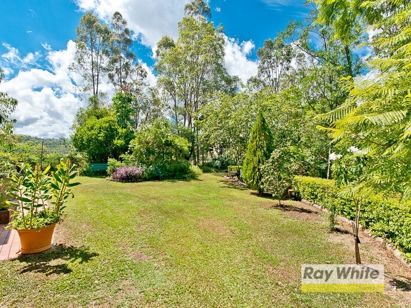 30 Lawson Road, Draper QLD 4520