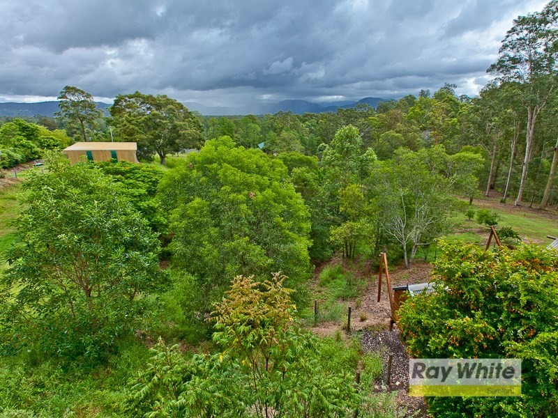 353 Camp Mountain Road, Camp Mountain QLD 4520
