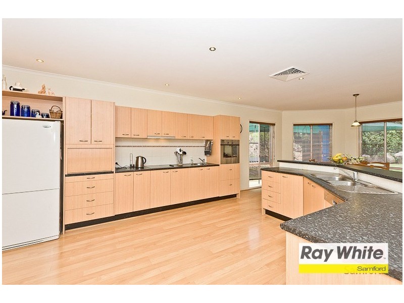 6 Smallwood Court, Samford Valley QLD 4520