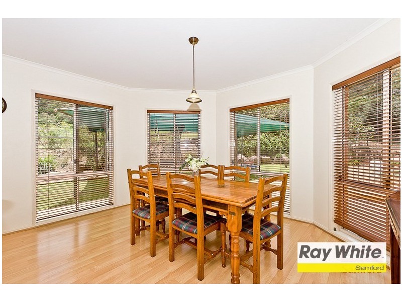 6 Smallwood Court, Samford Valley QLD 4520