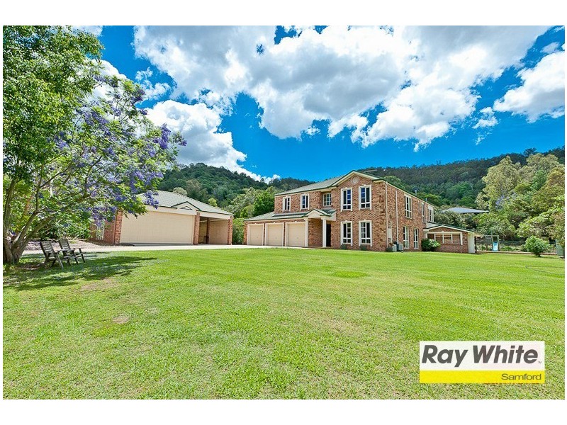 6 Smallwood Court, Samford Valley QLD 4520
