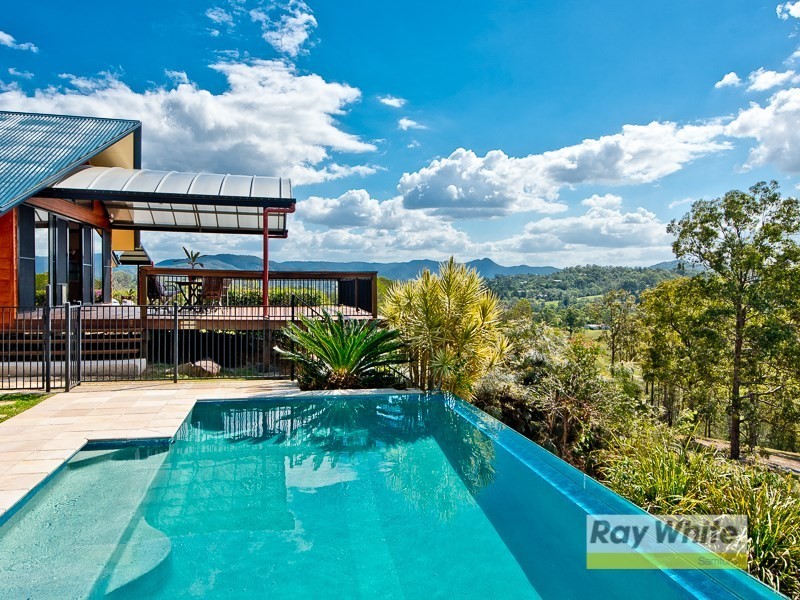 33 Willem Drive, Draper QLD 4520