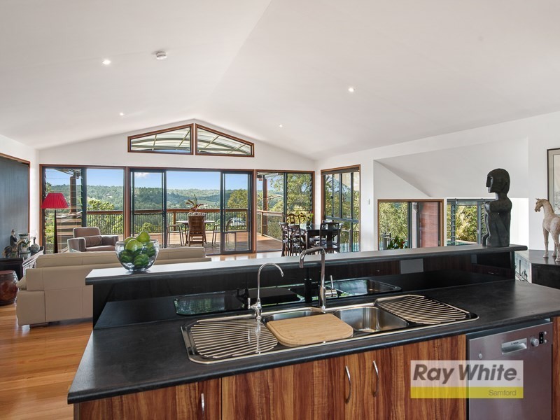 33 Willem Drive, Draper QLD 4520
