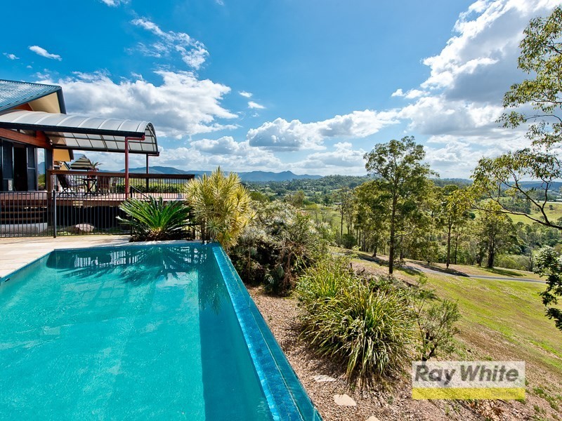 33 Willem Drive, Draper QLD 4520
