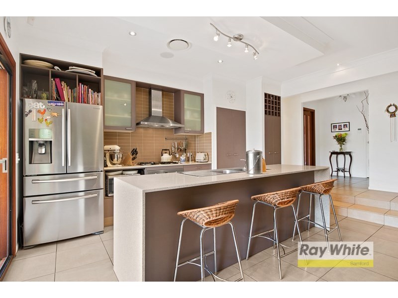 10 Chalmers Court, Samford Village QLD 4520