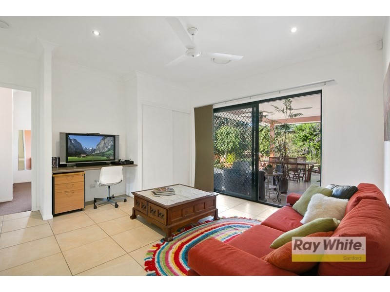 10 Chalmers Court, Samford Village QLD 4520