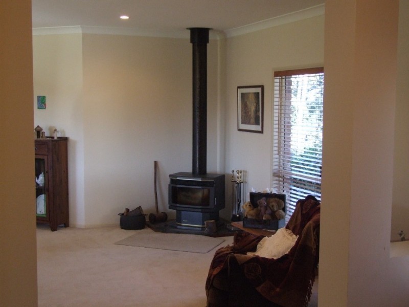 6 Annie Hedge Court, Samford QLD 4520