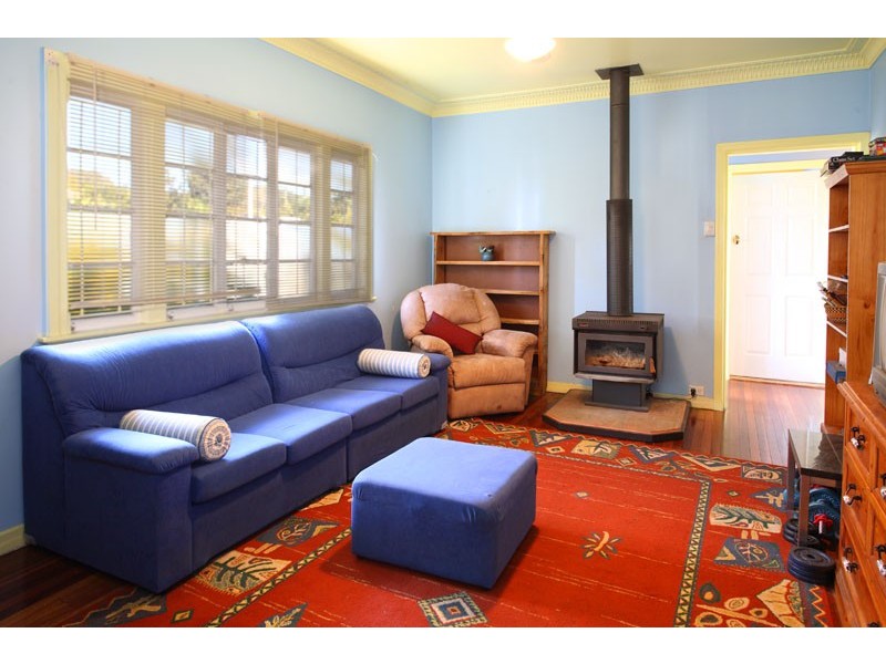 19 Cross Street, Mitchelton QLD 4053