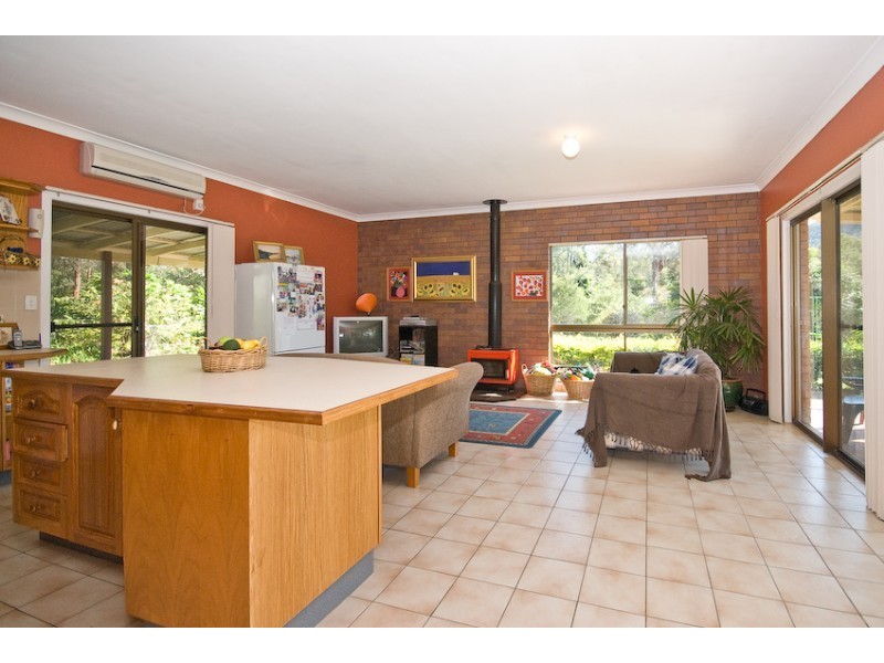 15 Greenwood Crescent, Samford QLD 4520