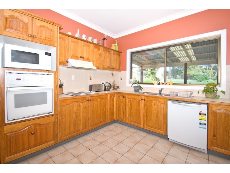 15 Greenwood Crescent, Samford QLD 4520