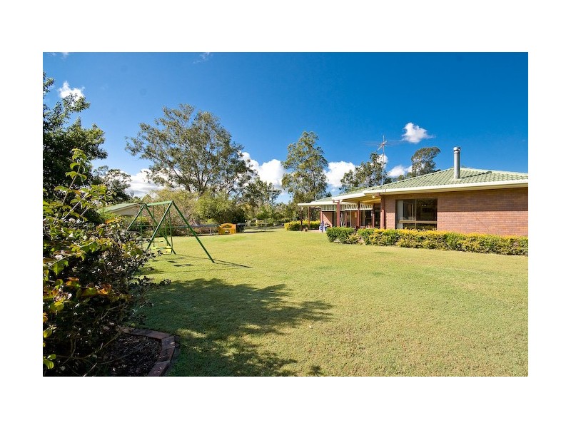 15 Greenwood Crescent, Samford QLD 4520