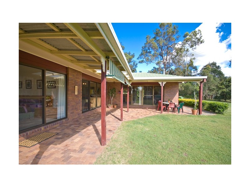 15 Greenwood Crescent, Samford QLD 4520