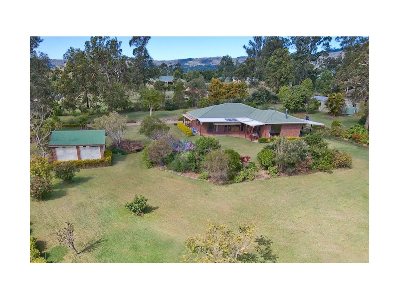 15 Greenwood Crescent, Samford QLD 4520