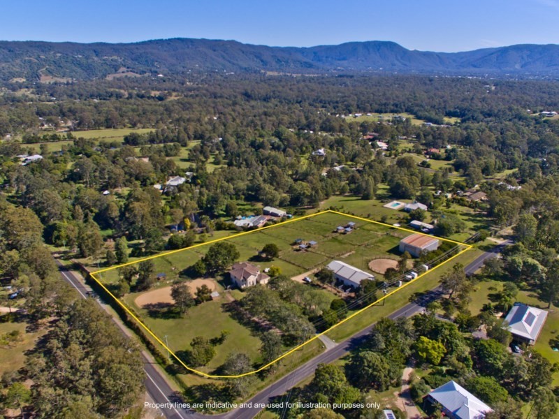 1 Richards Road, Camp Mountain QLD 4520