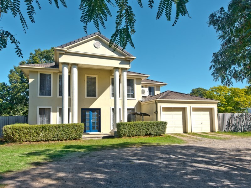 1 Richards Road, Camp Mountain QLD 4520