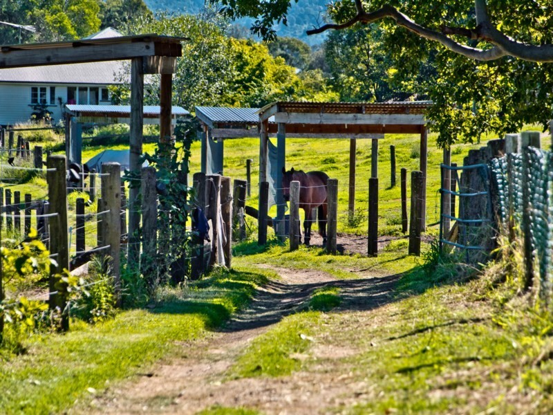 1 Richards Road, Camp Mountain QLD 4520