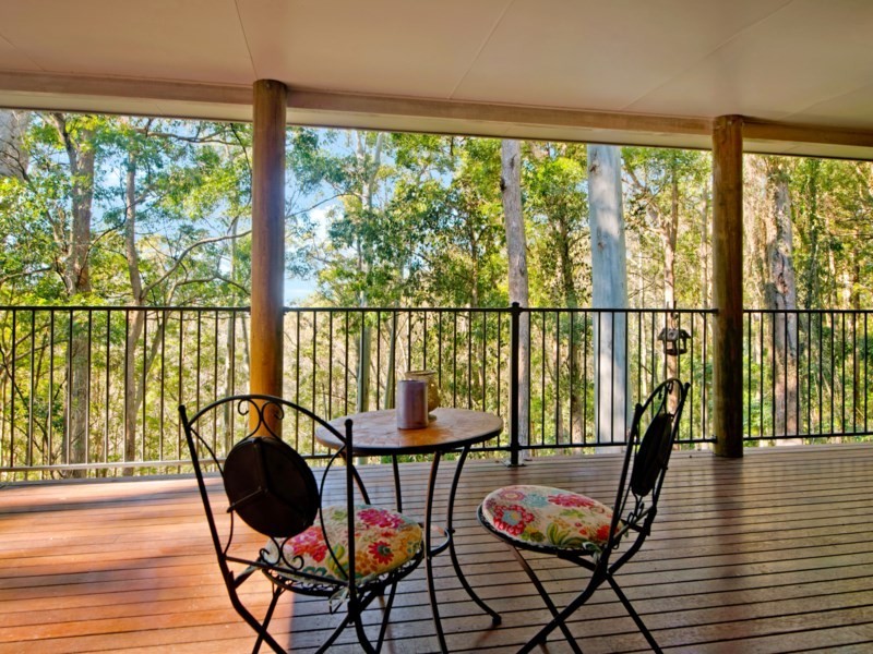 25 Harland Road, Mount Glorious QLD 4520