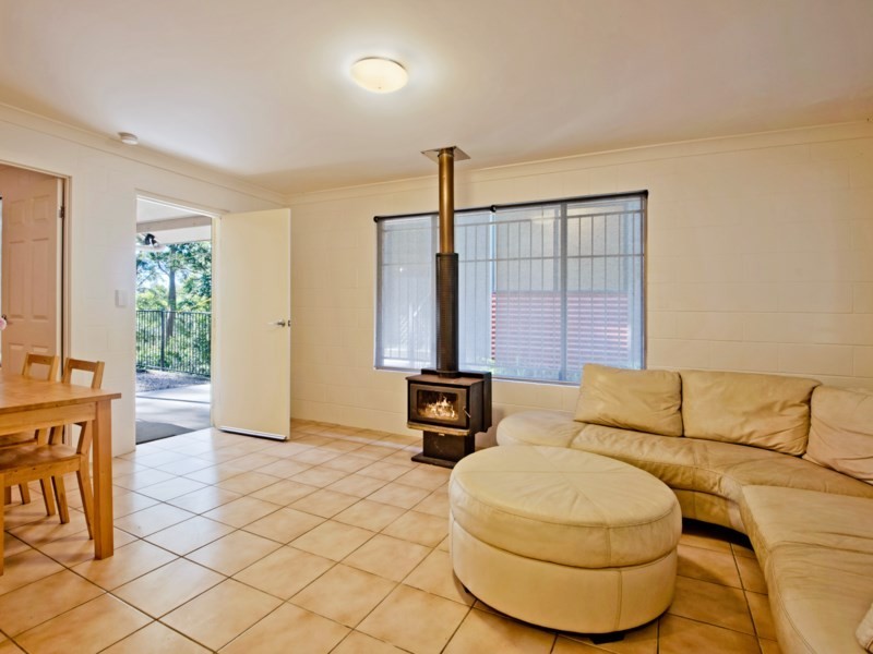 25 Harland Road, Mount Glorious QLD 4520