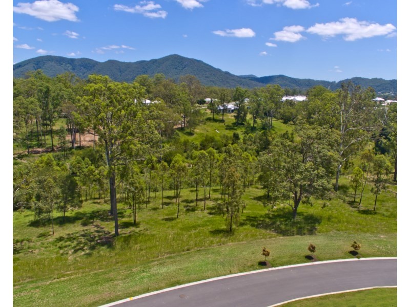 82 Moonlight Avenue, Highvale QLD 4520