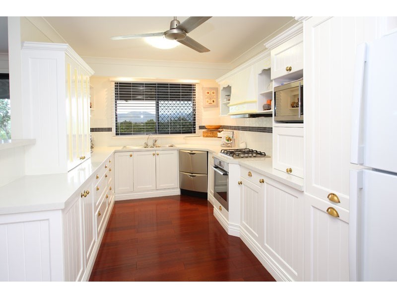 353 Camp Mountain Road, Samford QLD 4520