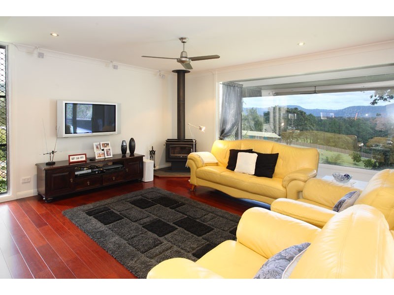 353 Camp Mountain Road, Samford QLD 4520