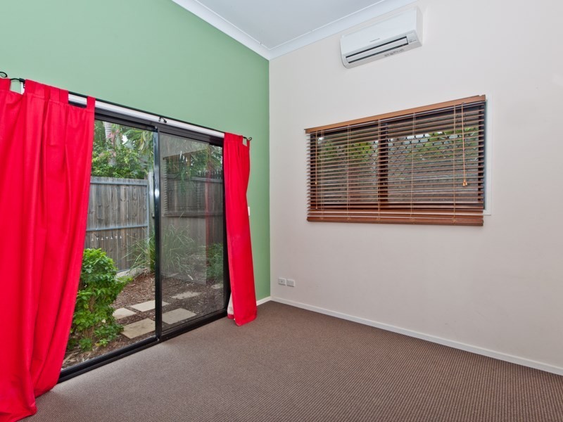61 Cash Avenue, Samford Village QLD 4520