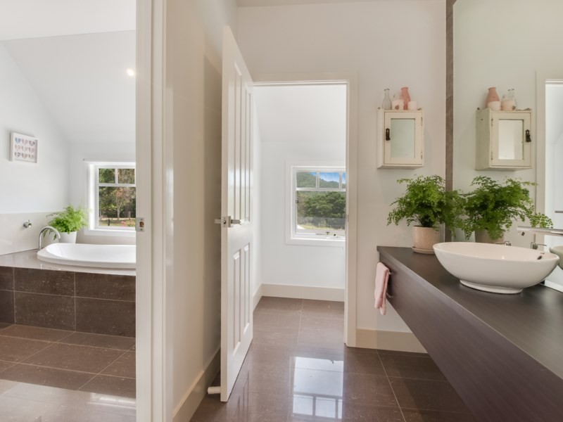 57 Masseys Creek Court, Cedar Creek QLD 4520