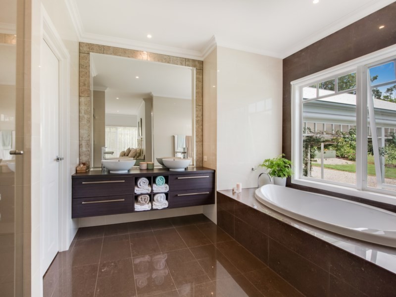 57 Masseys Creek Court, Cedar Creek QLD 4520