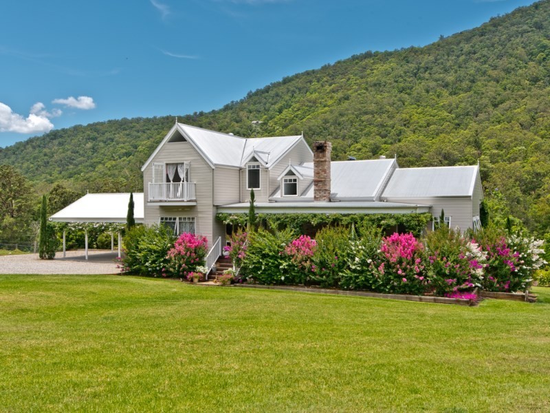 57 Masseys Creek Court, Cedar Creek QLD 4520