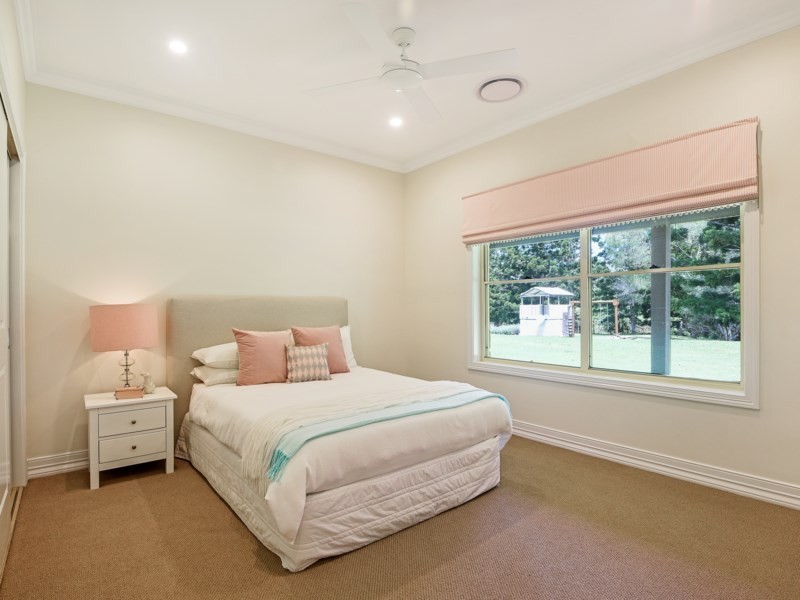 1 Glenclare Place, Samsonvale QLD 4520