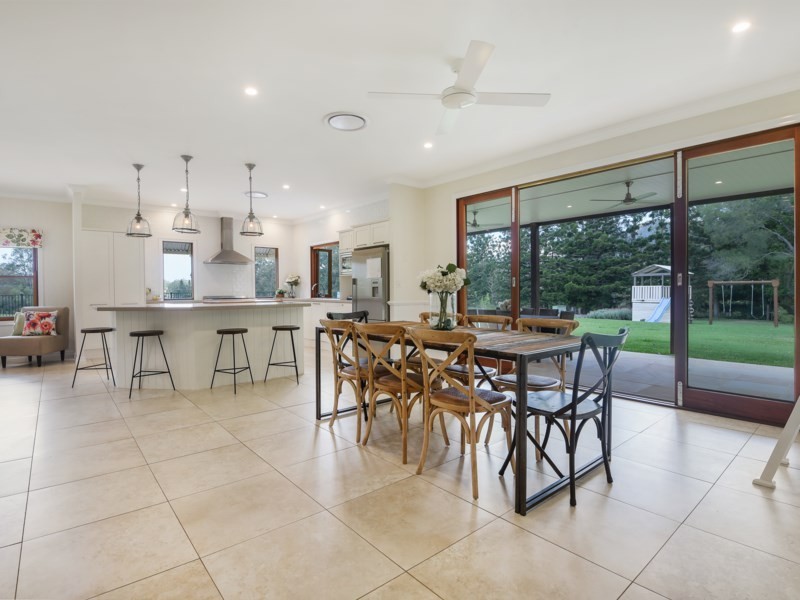 1 Glenclare Place, Samsonvale QLD 4520