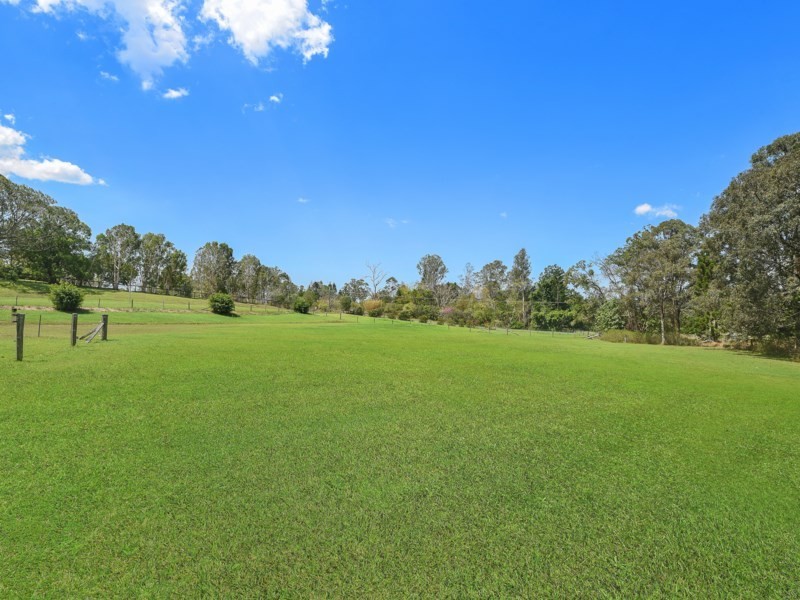 1 Glenclare Place, Samsonvale QLD 4520