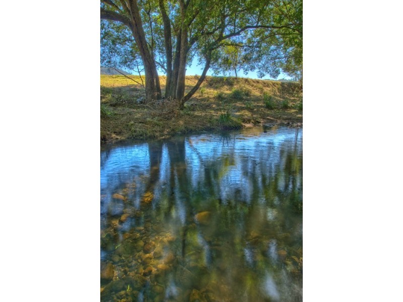 17 Haigh Crescent, Samford Valley QLD 4520