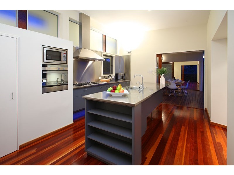 19 Stavewood Court, Samford QLD 4520