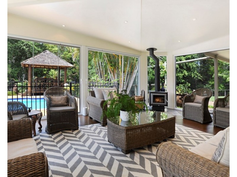 21 Camp Mountain Road, Samford Village QLD 4520