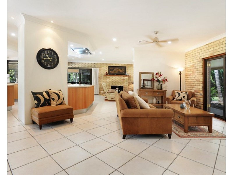 21 Camp Mountain Road, Samford Village QLD 4520