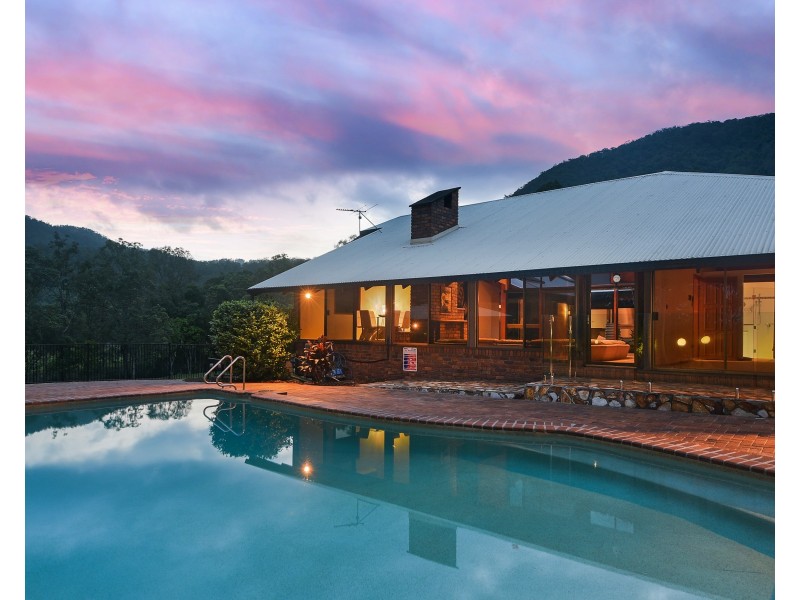 895 Mount Glorious Road, Highvale QLD 4520