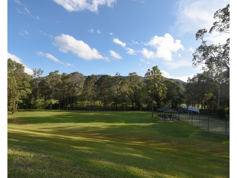 895 Mount Glorious Road, Highvale QLD 4520