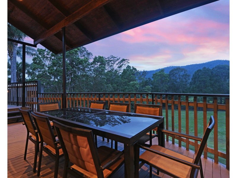 895 Mount Glorious Road, Highvale QLD 4520