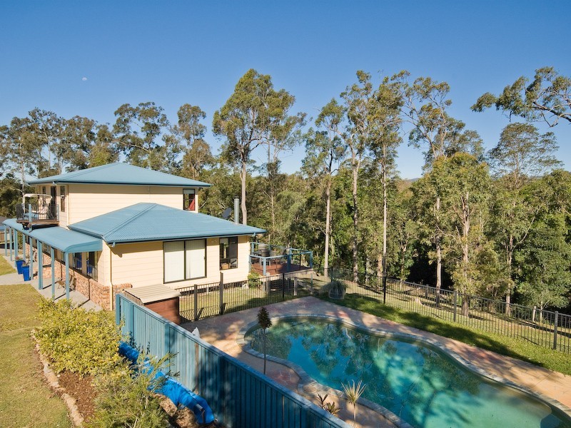 26 Endwood Court, Samford QLD 4520